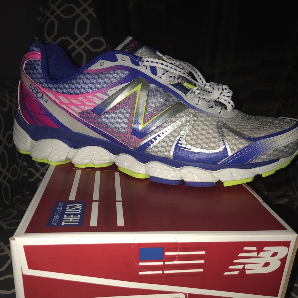 Women’s new balance running sneaker